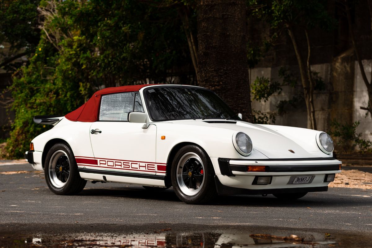 1985 Porsche 911 Carrera 3.2 Cabriolet