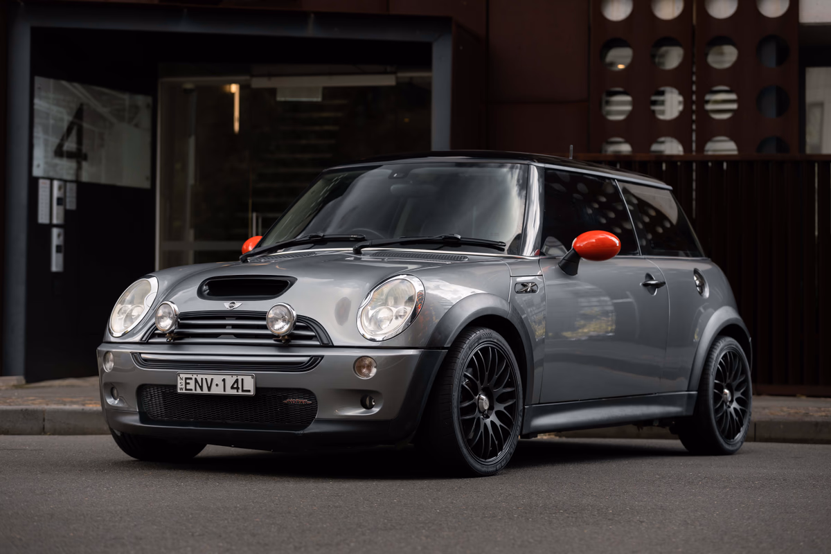 Mini Cooper Modern 1st Gen cover