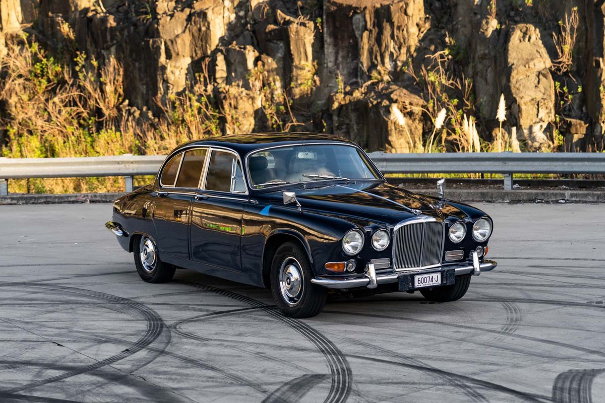 1969 Jaguar 420